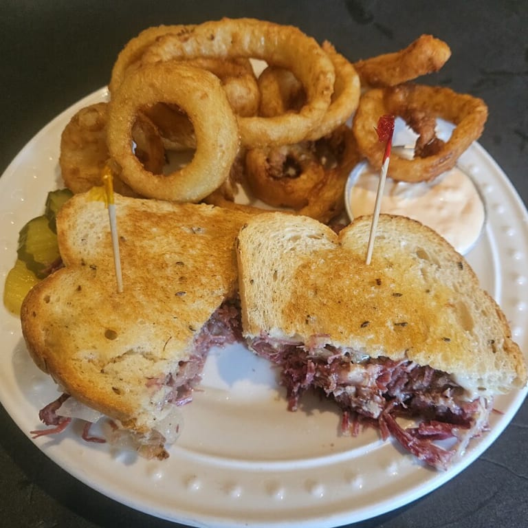 Delicious Reuben Sandwich